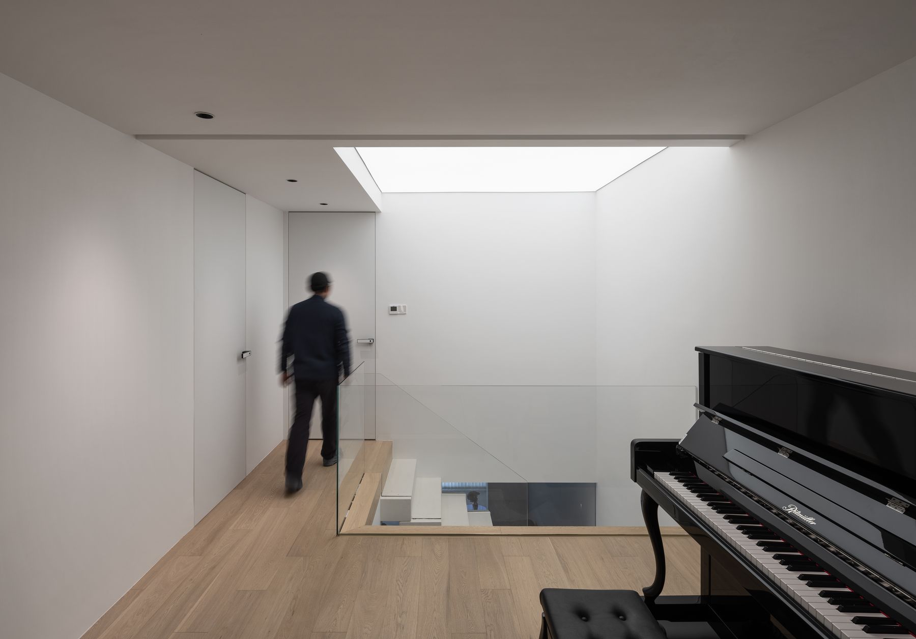 Suspended stair — 26