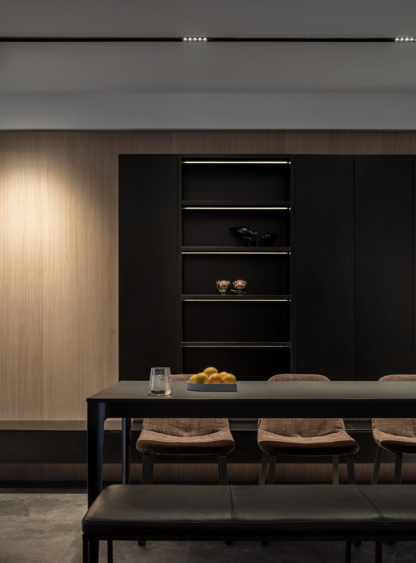 Night salon — 15